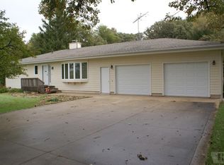 2301 5th St, Eldora, IA 50627