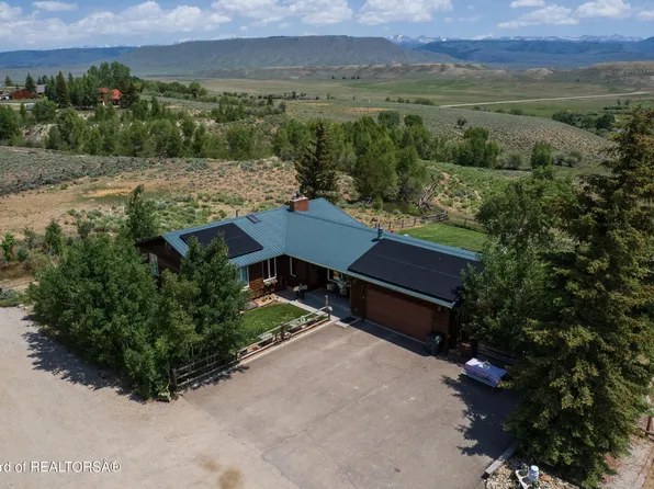 15 E Badger Trl, Pinedale, WY 82941