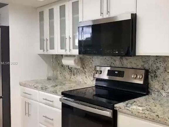 5th image of 21085 NE 34th Ave APT 406-1