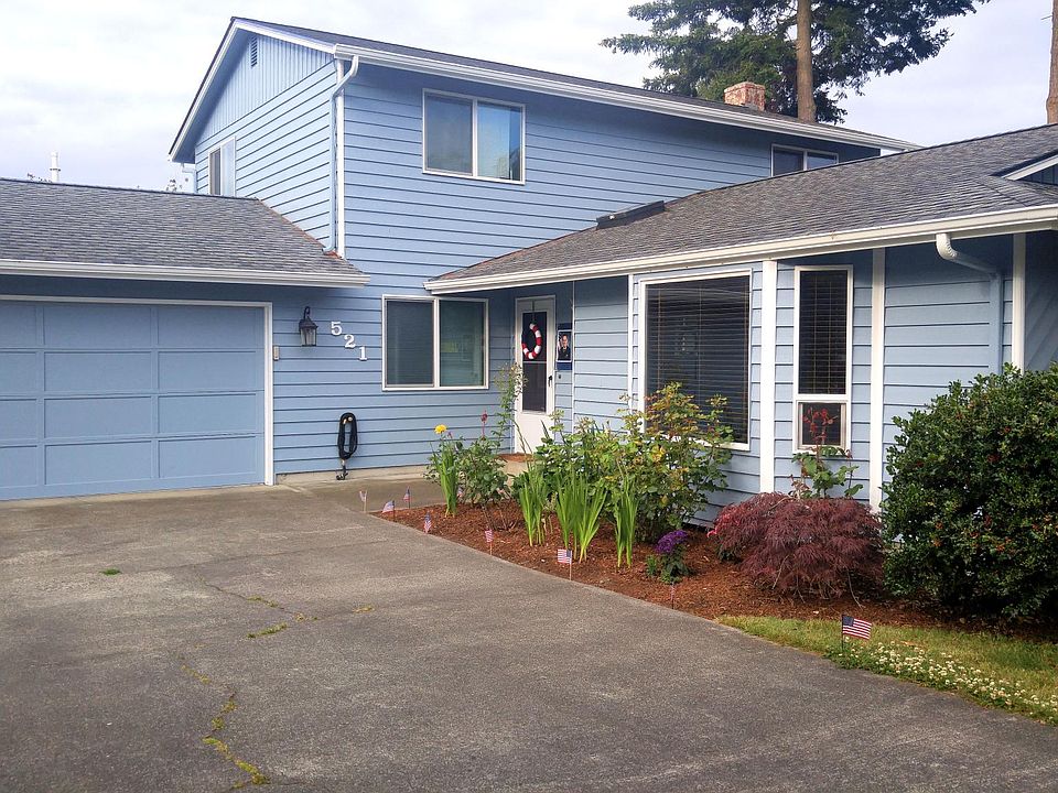 1st image of 521 NW Columbia Dr