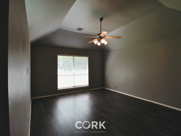 2808 Stonebrook Rd — Photo 32