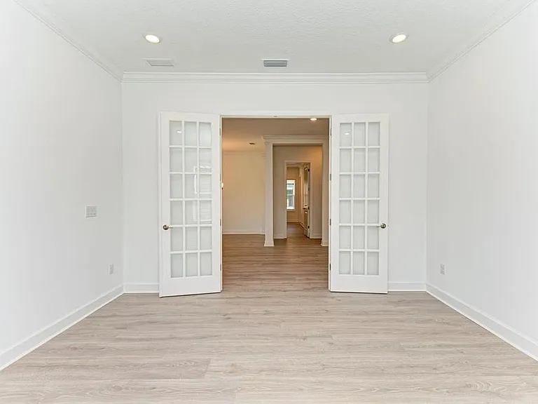16403 Umbria Pl — Photo 36