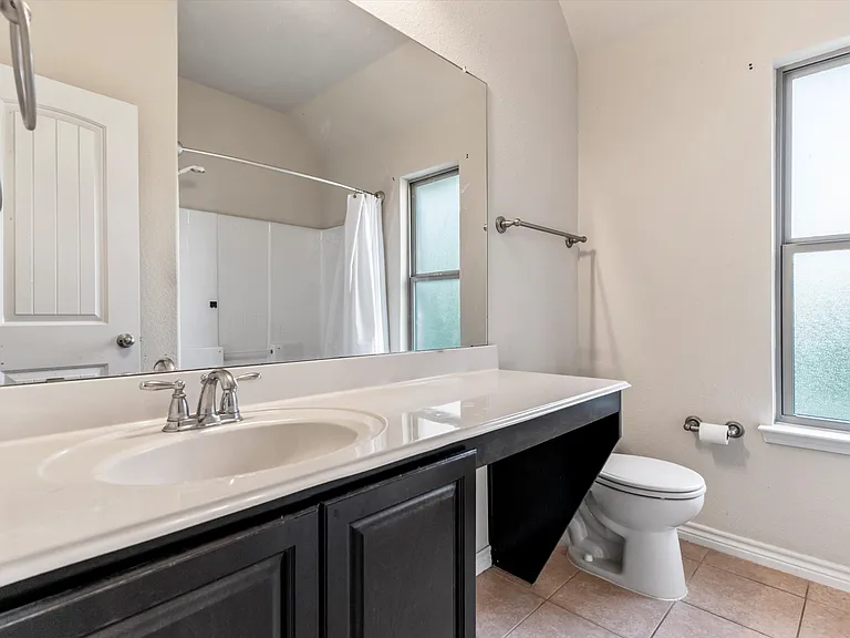 5733 Coleto Creek Cir — Photo 22