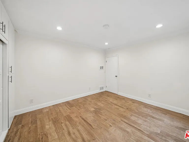 7209 Willoughby Ave #5 — Photo 7
