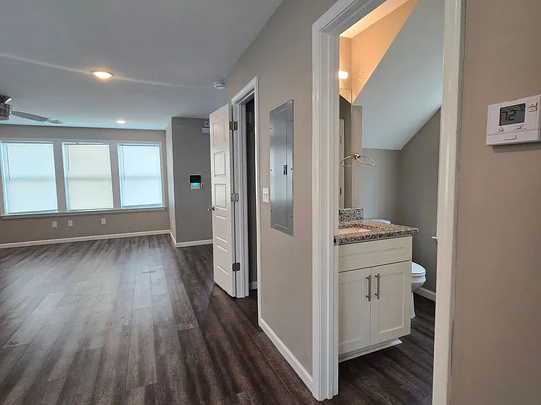 613 Brister St #103 — Photo 11