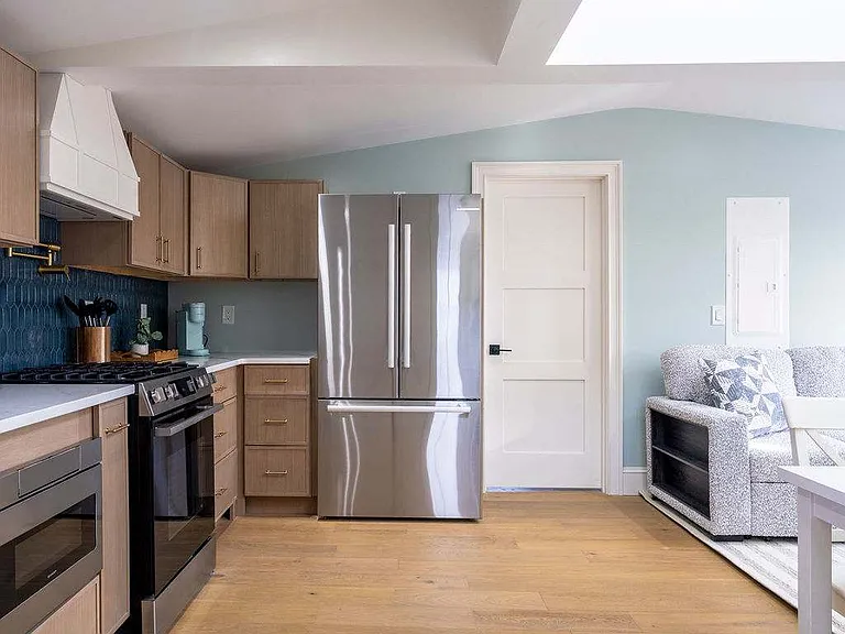 7.9 Dearborn St #3 — Photo 9
