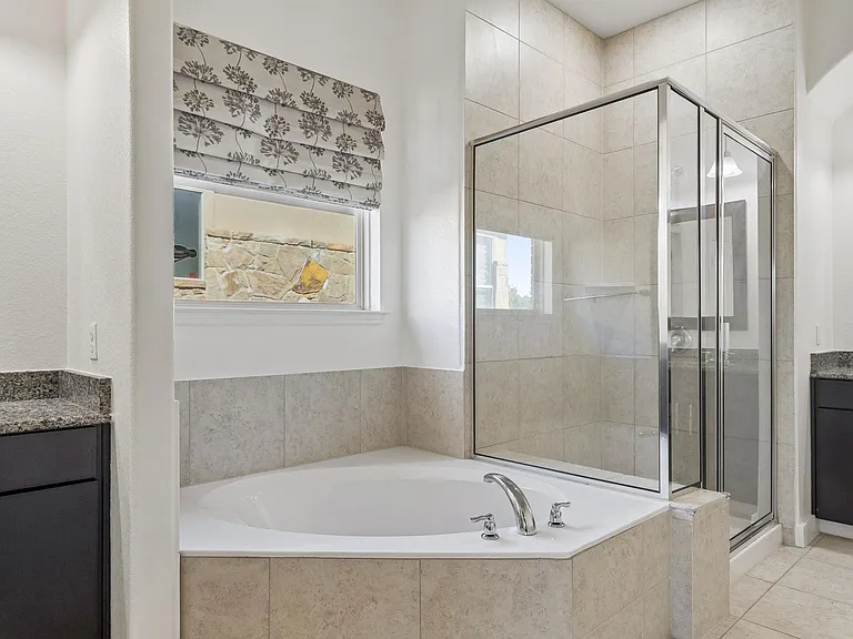 2604 Lou Hollow Pl — Photo 14