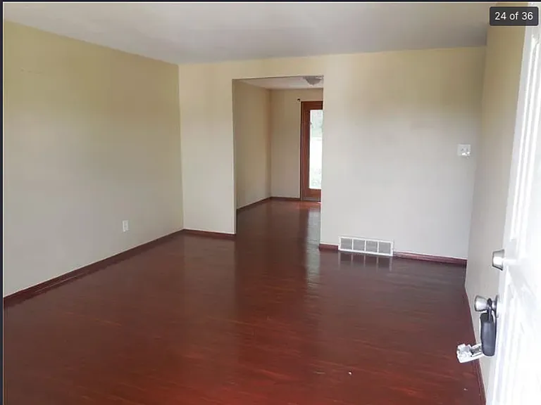 1911 Nash Ave — Photo 6
