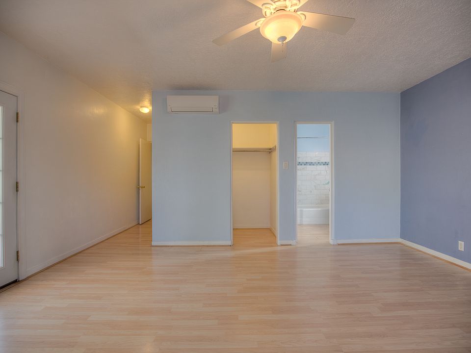 1st image of 1508 San Carlos Dr SW