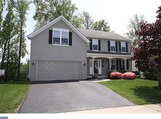514 Crestwood Ln, Downingtown, PA 19335