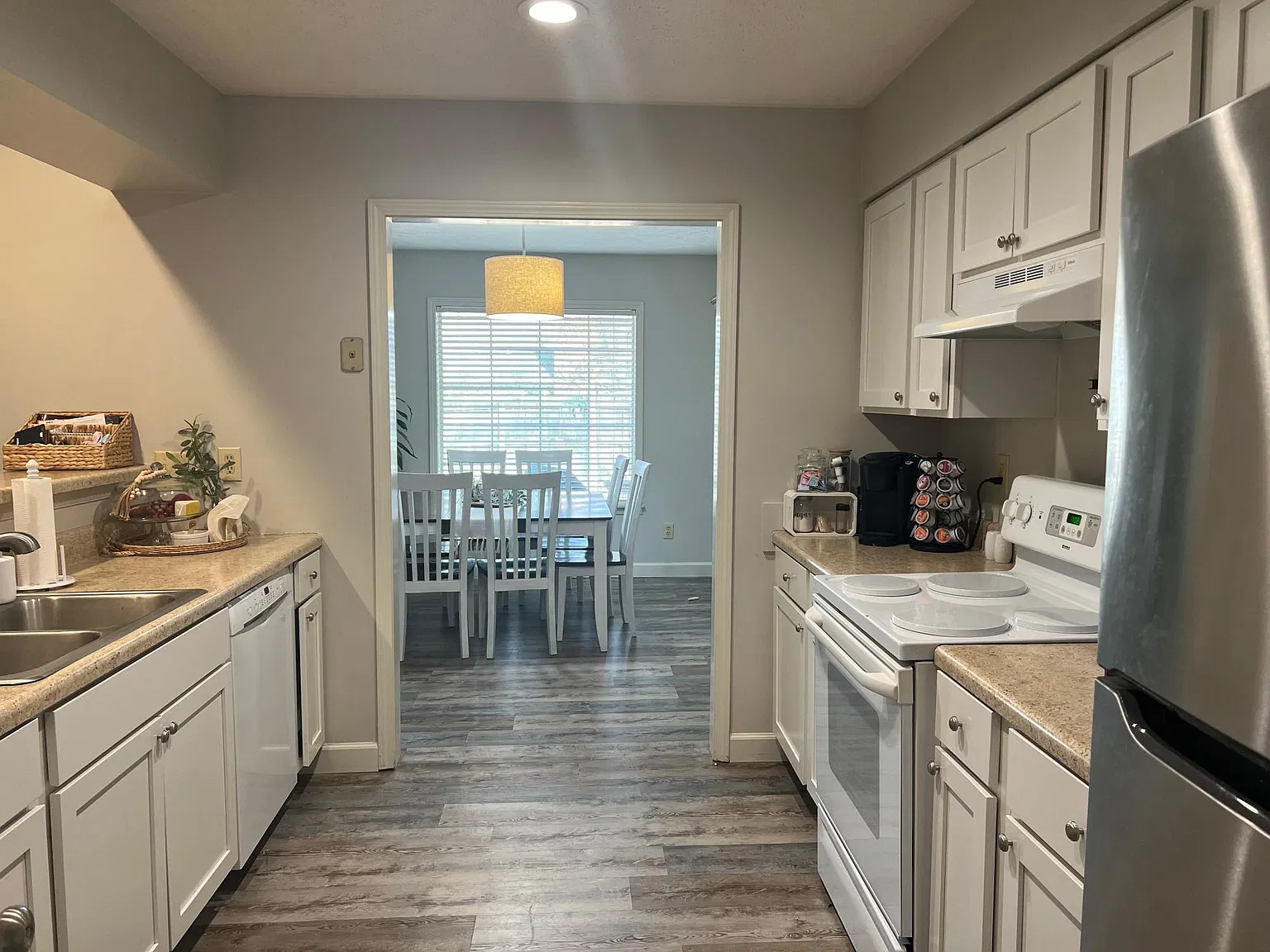 3 bed, 1443 sqft, $1,950 — Photo 4