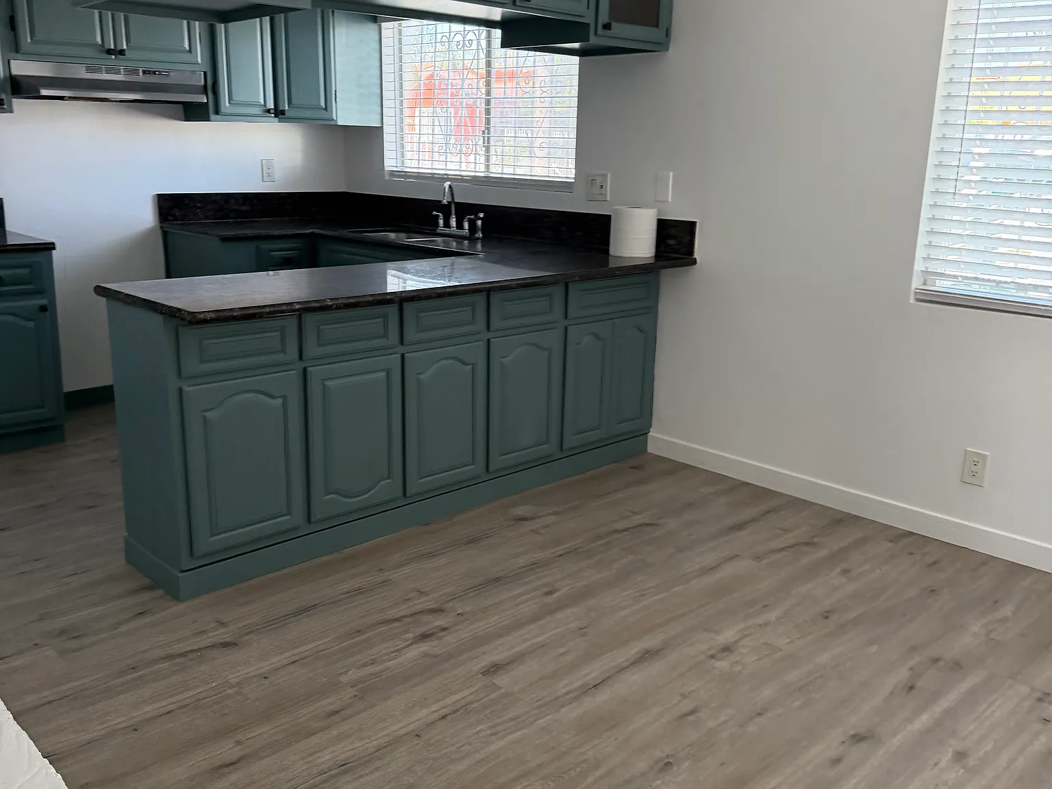 3 bed, 1150 sqft, $2,750 — Photo 2