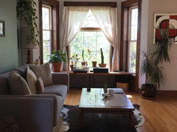 2513 N Spaulding Ave #2, Chicago, IL 60647