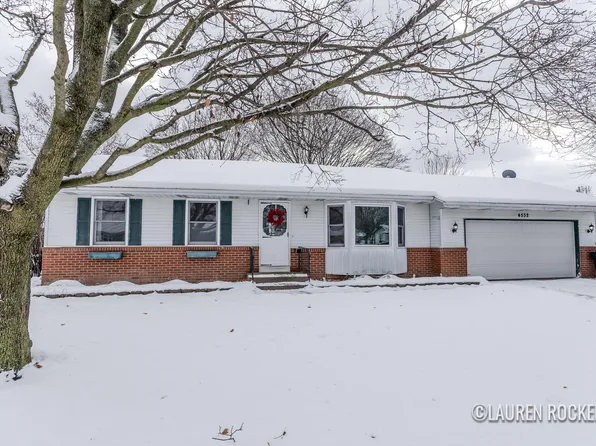 4532 Sutton Pl SW, Grandville, MI 49418