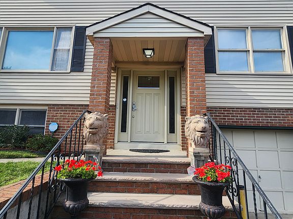Main Entrance to the 1st and 2nd Floor Unit
