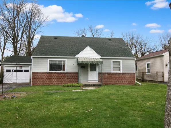 89 Alpine Rd, Rochester, NY 14612