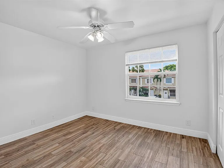6917 Crooked Fence Dr — Photo 44