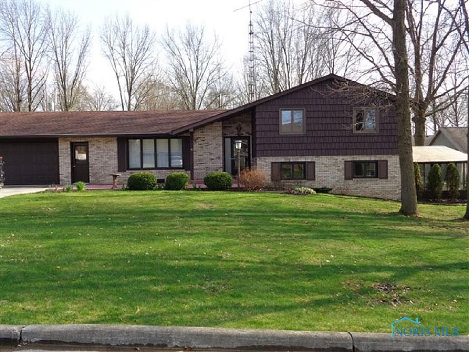 1st image of 120 W Willow Run Dr