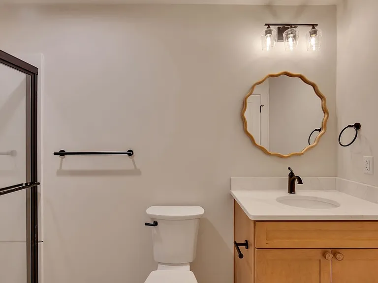 36 Pawling Ave #202 — Photo 4