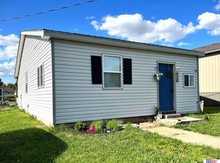 925 Elk St, Beaver Crossing, NE 68313