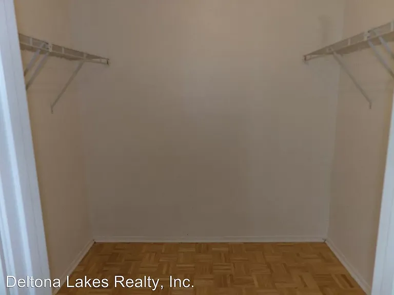 1545 Maxwell Ln — Photo 11