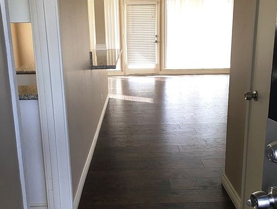 2nd image of 6689 Yellowstone Dr