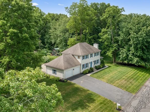 3 Priestly Farms Rd, South Hadley, MA 01075