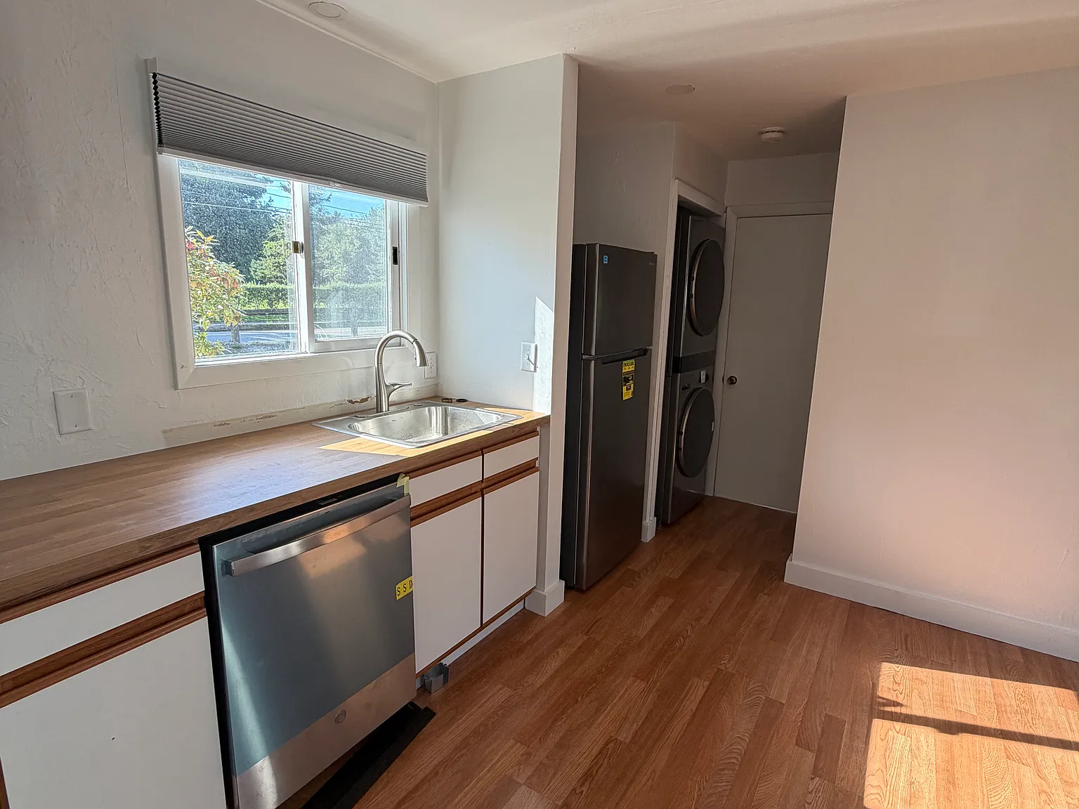 Acapesket Rd, East Falmouth — Photo 4