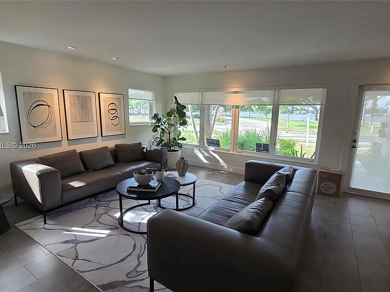 800 Polk St — Photo 7