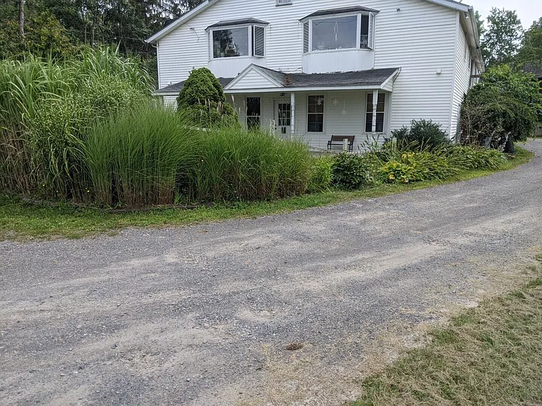 105 Auburn Rd #6 — Photo 44