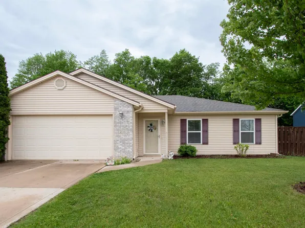 206 Glory Ave, Kendallville, IN 46755