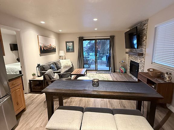 2nd image of 2025 Canyons Resort Dr APT I2