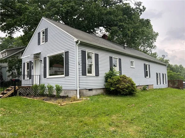 469 Madison St, Ravenna, OH 44266