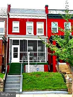 1334 Corbin Pl NE photo 1