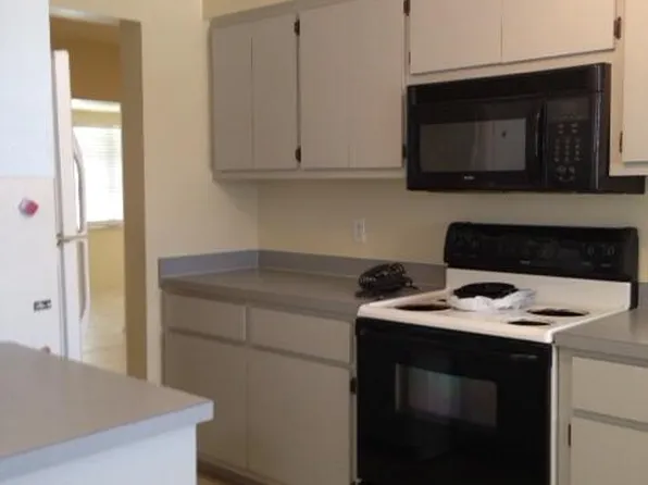 1451 Davis Dr, Fort Myers, FL 33919