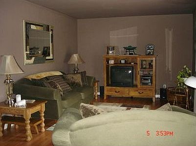 3rd image of 3221 S Shoreview Dr