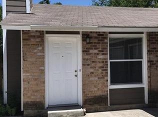 1400 Westcott Dr #B, Round Rock, TX 78664