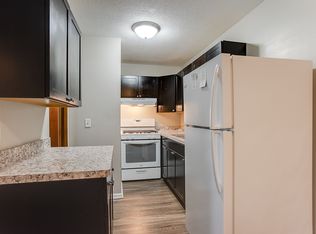 Eat Street Apartments, Minneapolis, MN 55404