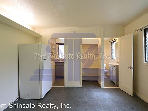 3rd image of 2902 Varsity Cir APT 5