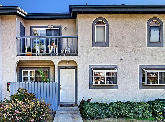 2nd image of 8049 Loren Ln