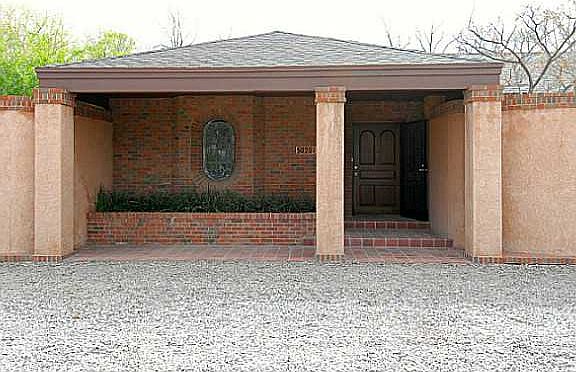 2nd image of 5020 Montoya Dr