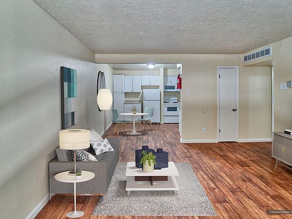 3rd image of 2713 Wyoming Blvd NE APT 10