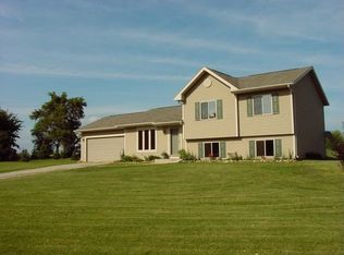 N7406 Jackson Rd, Elkhorn, WI 53121