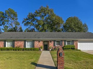 2002 Sunshine Sq, Longview, TX 75601