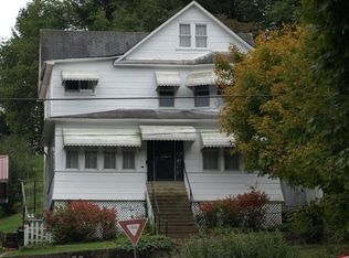 617 Braxton St, Gassaway, WV 26624