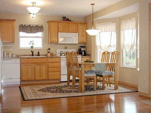 Updated! Kitchen appliances remain.