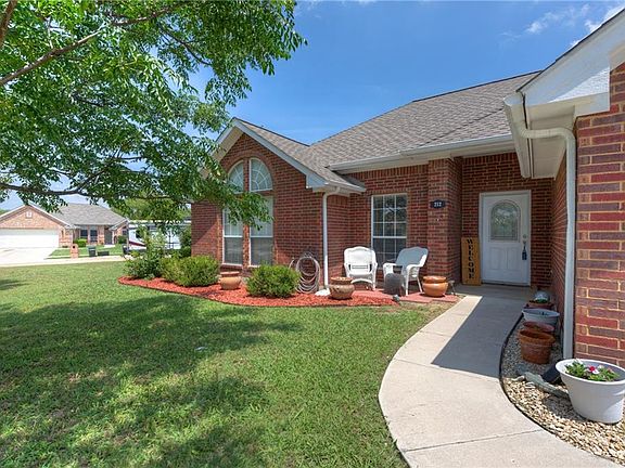 3rd image of 212 Mourning Dove Ln