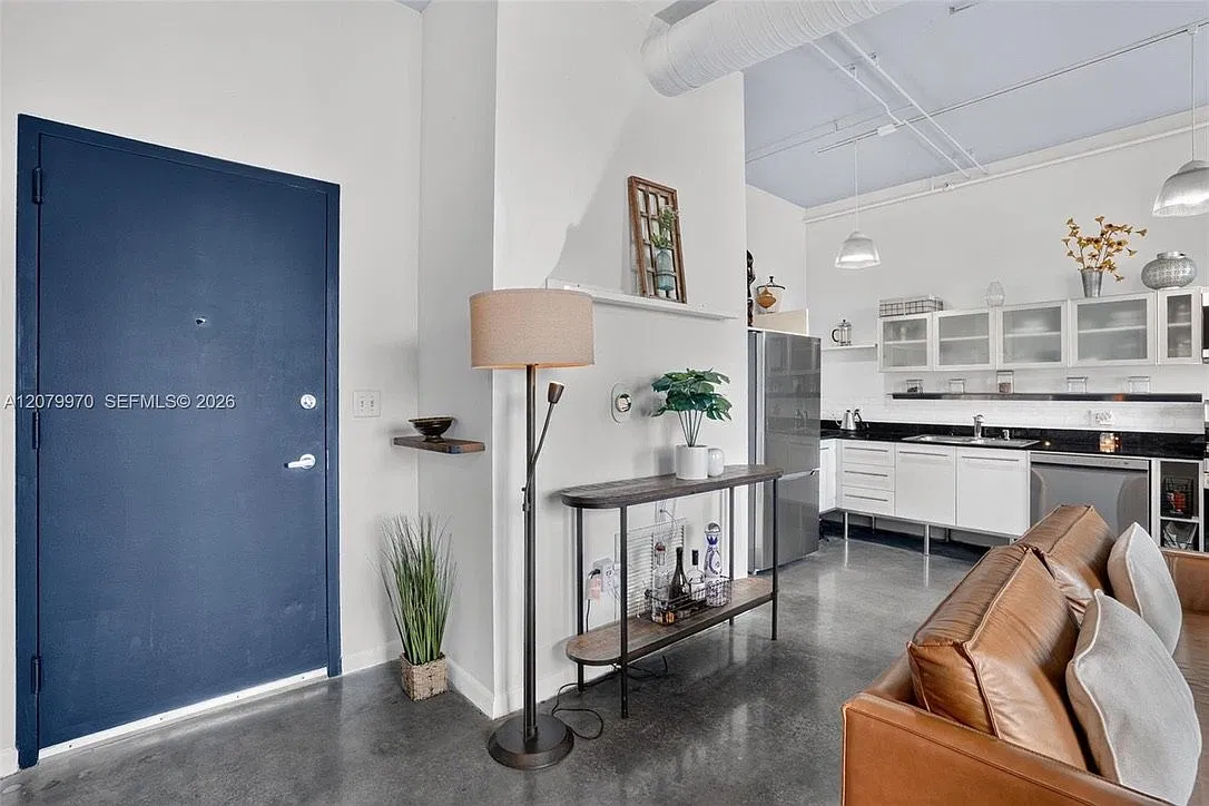 Modern 1 Bed/1 Bath Condo in Miami | Available 11/1 | $2650/month — Photo 3