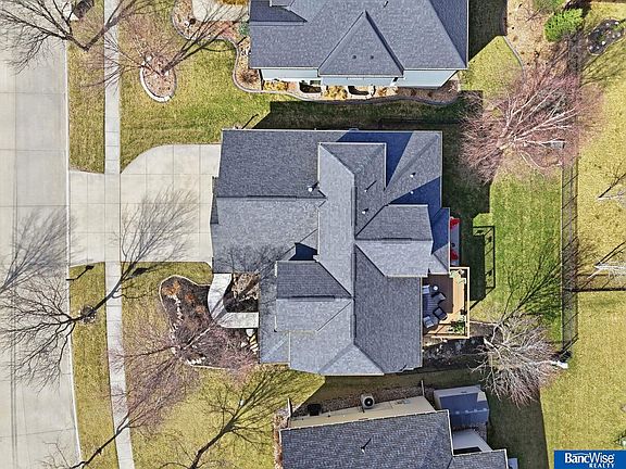 4th image of 9212 S 29th St