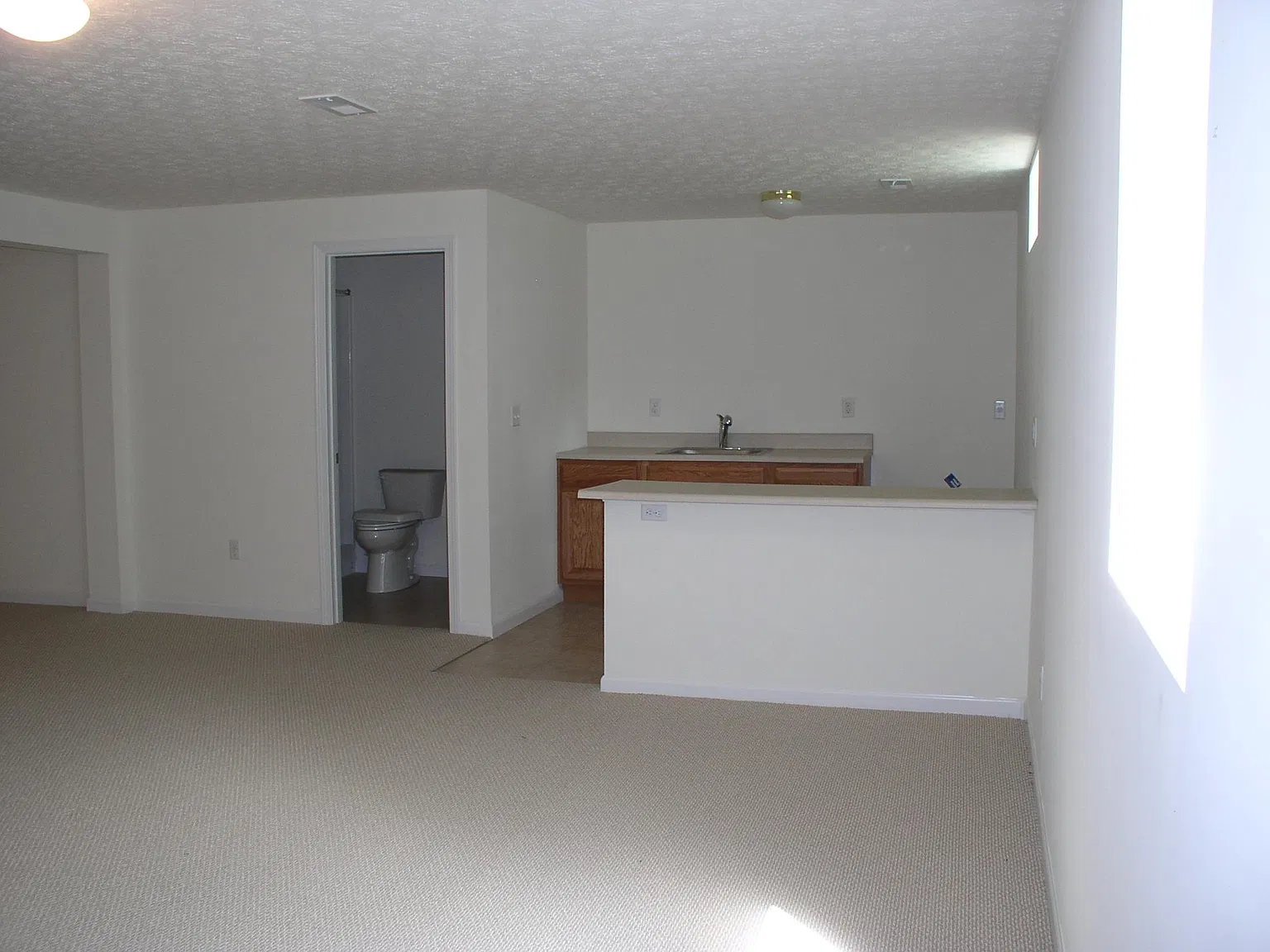 3 bed, 3131 sqft, $2,590 — Photo 4